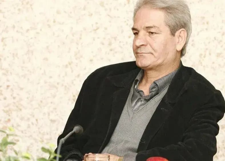 نعلچگر: چرا جام قهرمانی را به استقلال نمی‌دهند؟