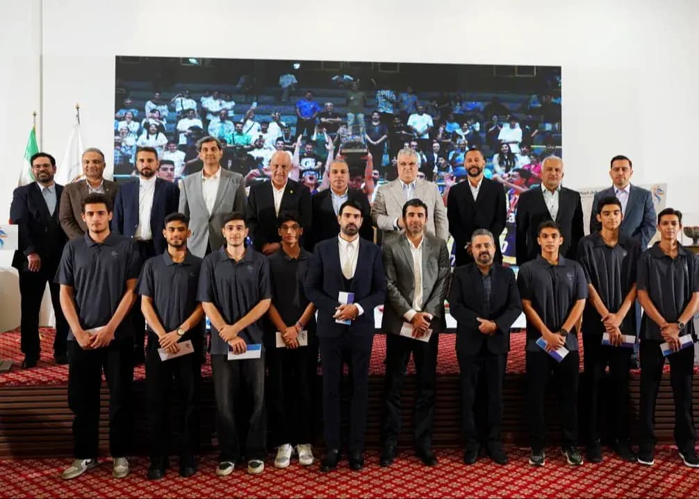 میانگین قد ۱۹۷ سانتیمتری قهرمانان نوجوان!
