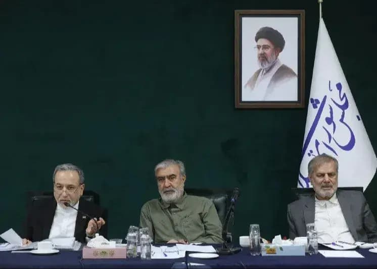 عراقچی: شروط ایران برای بازگشایی تنگه هرمز تشریح شد